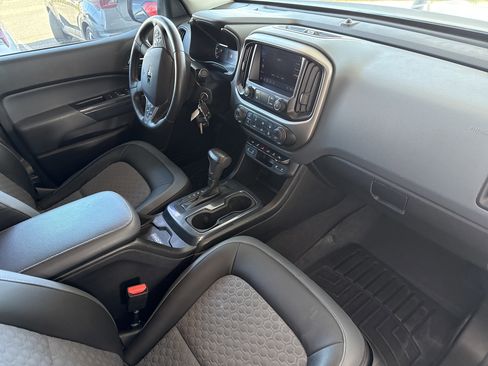 Used 2020 Chevrolet Colorado Z71 image 15