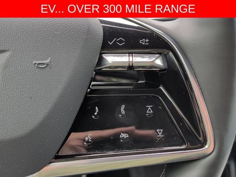 Used 2025 Cadillac Optiq Sport 2 w/ LPO, Floor Liner Package AWD/4WD image 13