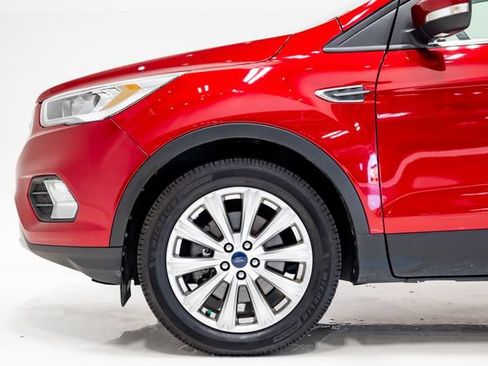 Used 2017 Ford Escape Titanium FWD image 32