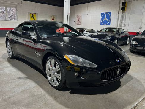 Used 2011 Maserati GranTurismo Convertible image 14