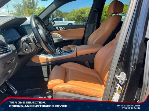 Used 2022 BMW X5 M50i w/ Parking Assistance Package AWD/4WD image 9