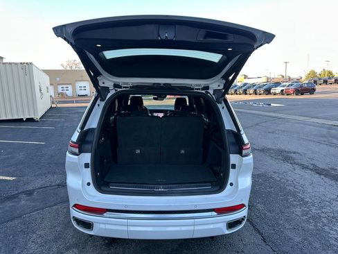 Used 2023 Jeep Grand Cherokee L Summit image 18