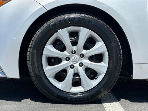 Used 2024 Toyota Corolla LE FWD image 21