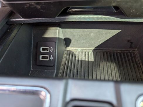 Used 2019 Ford F150 XLT w/ Equipment Group 301A Mid image 18