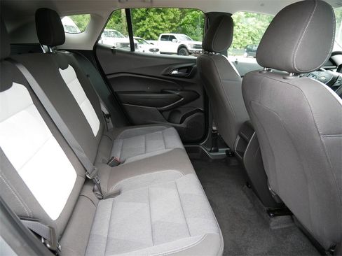 Used 2024 Chevrolet Trax LS image 9