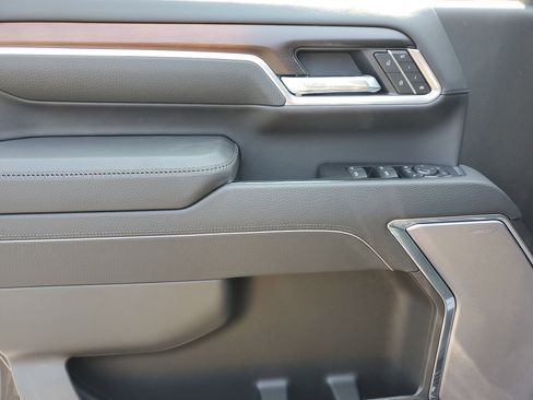 New 2025 GMC Sierra 2500 Denali image 19