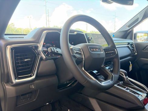 New 2026 GMC Canyon Elevation w/ Convenience Package RWD image 20