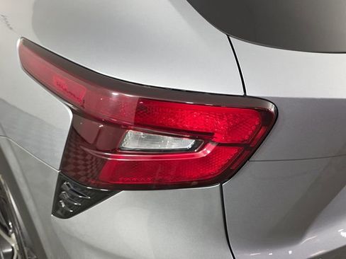 Used 2024 Chevrolet Trax RS w/ Driver Confidence Package image 35