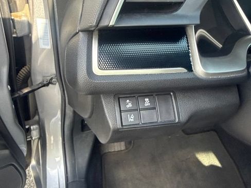 Used 2021 Honda Civic Sport image 12