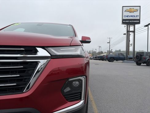Used 2023 Chevrolet Traverse LT AWD/4WD image 14