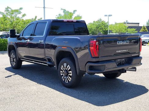 Used 2024 GMC Sierra 2500 Denali Ultimate image 12