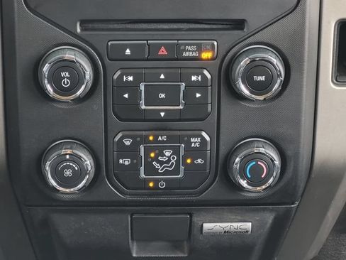 Used 2014 Ford F150 XLT w/ Equipment Group 302A Luxury AWD/4WD image 17