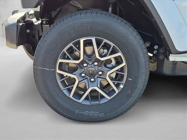 New 2026 Jeep Wrangler Unlimited Sahara w/ Safety Group AWD/4WD image 10