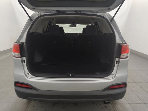 Used 2017 Kia Sorento L FWD image 29