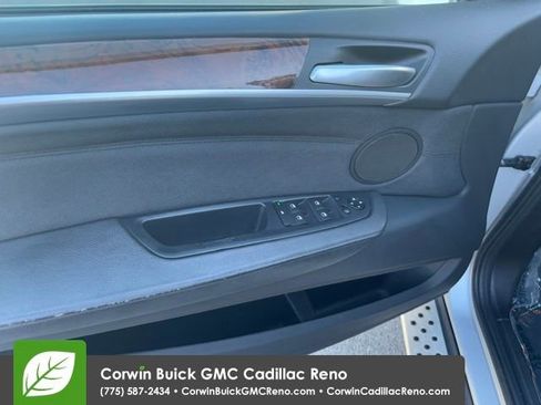 Used 2012 BMW X5 xDrive35d image 11