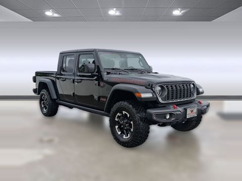 Used 2025 Jeep Gladiator Rubicon w/ Technology Group image 6