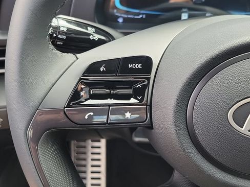 New 2026 Hyundai Elantra SEL Sport FWD image 7