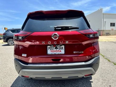 Used 2021 Nissan Rogue SV w/ Premium Package AWD/4WD image 10