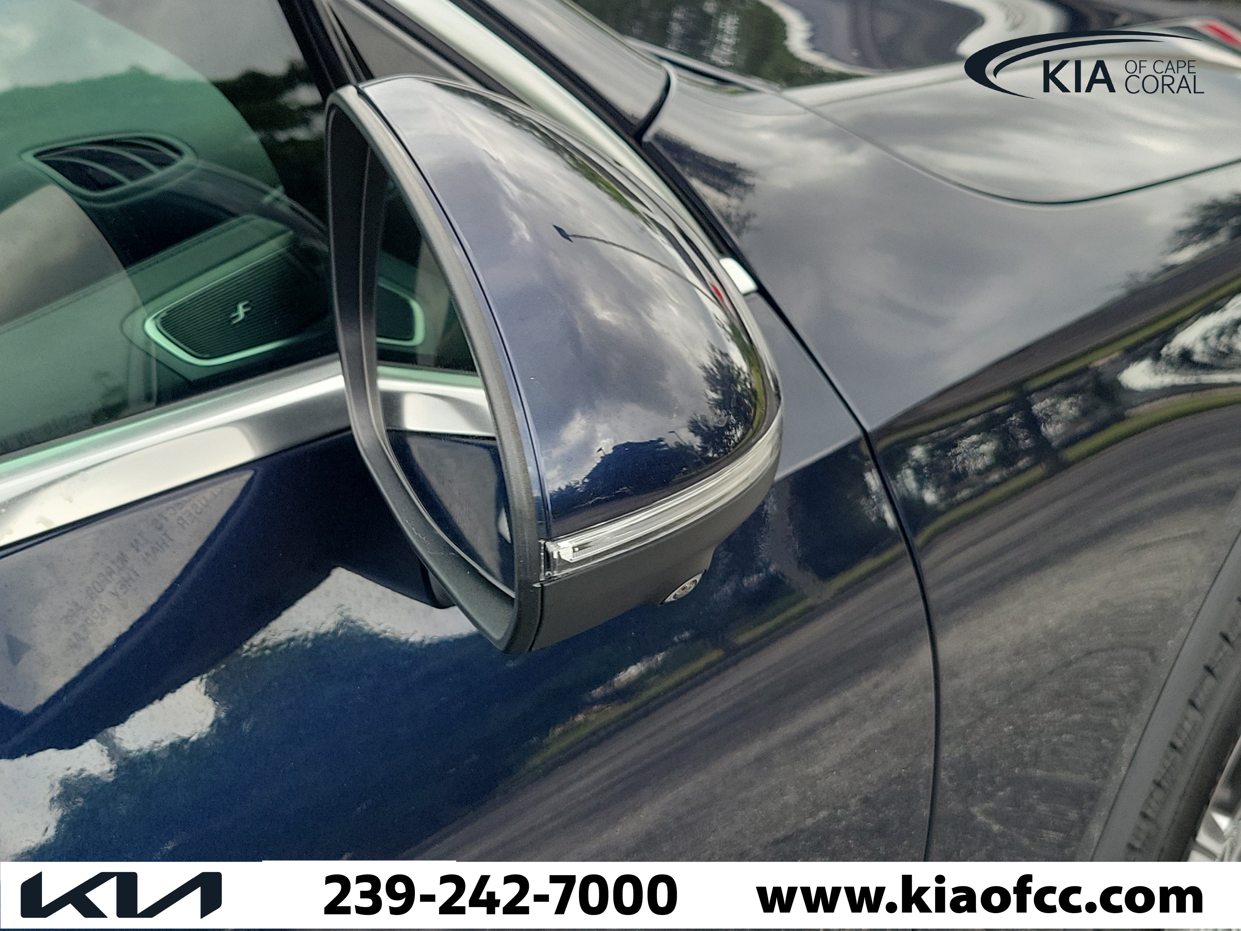 Used 2023 Mercedes-Benz GLC 300 4MATIC image 8