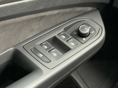 Used 2024 Volkswagen GTI S FWD image 32