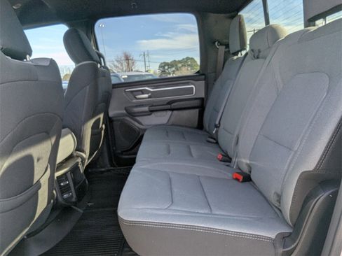 Used 2021 RAM 1500 Big Horn image 18