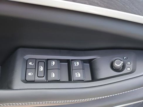 New 2026 Jeep Grand Cherokee Limited AWD/4WD image 17