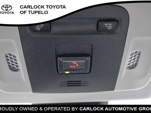 Used 2022 Toyota Camry SE FWD image 32