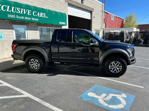 Used 2017 Ford F150 Raptor w/ Equipment Group 802A Luxury image 9