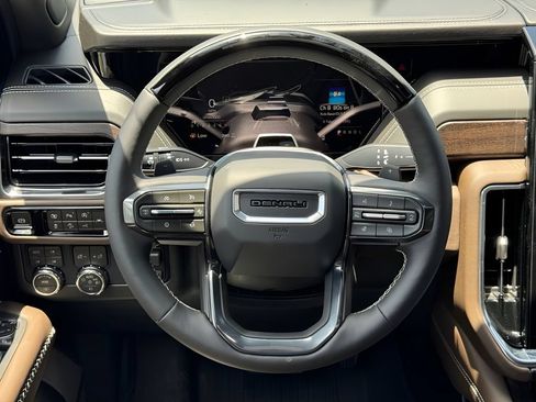 New 2026 GMC Yukon XL Denali Ultimate w/ LPO, Floor Liner Package AWD/4WD image 22