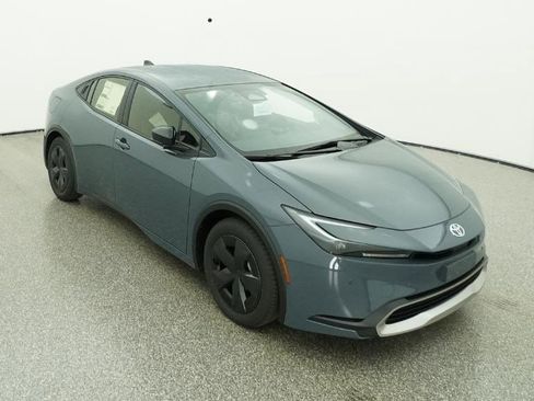 New 2026 Toyota Prius SE image 41