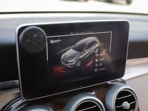 Used 2016 Mercedes-Benz GLC 300 4MATIC image 37