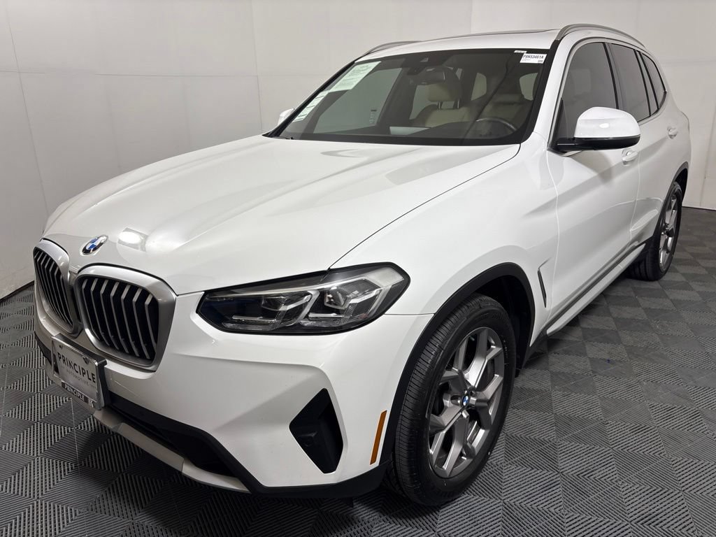 Used 2023 BMW X3 sDrive30i w/ Convenience Package RWD image 2