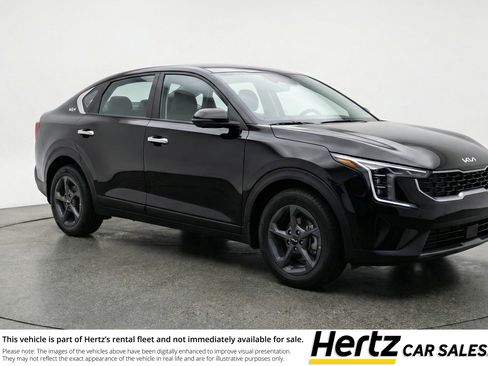 Used 2025 Kia K4 LXS image 1