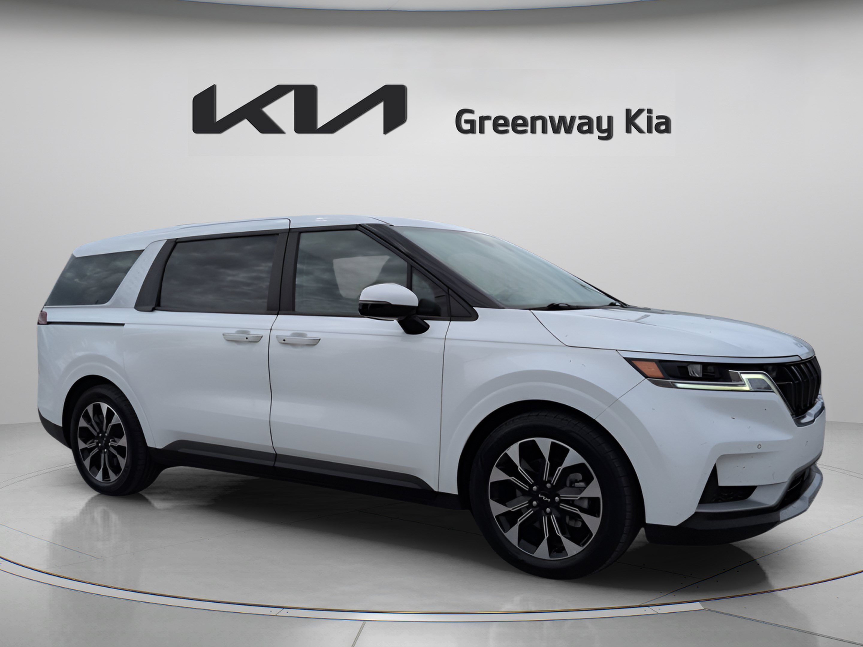 Certified 2023 Kia Carnival EX FWD image 3