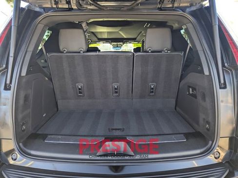 Used 2023 Cadillac Escalade Sport image 13