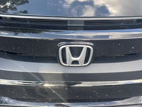 Used 2019 Honda Civic LX image 4