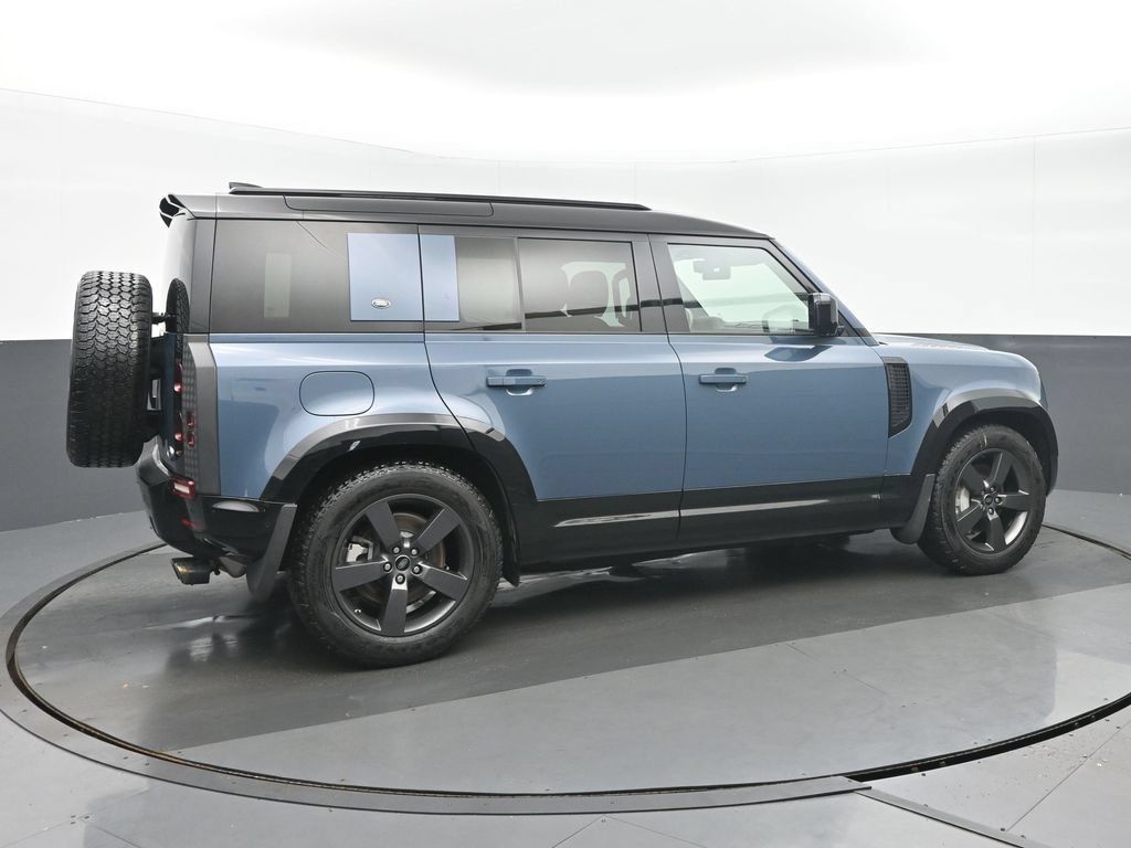 Used 2020 Land Rover Defender 110 SE AWD/4WD image 3