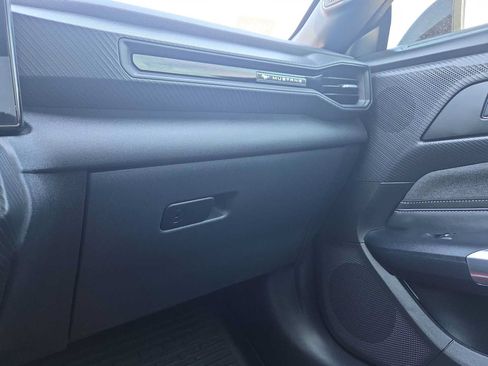 Used 2025 Ford Mustang Coupe RWD image 23