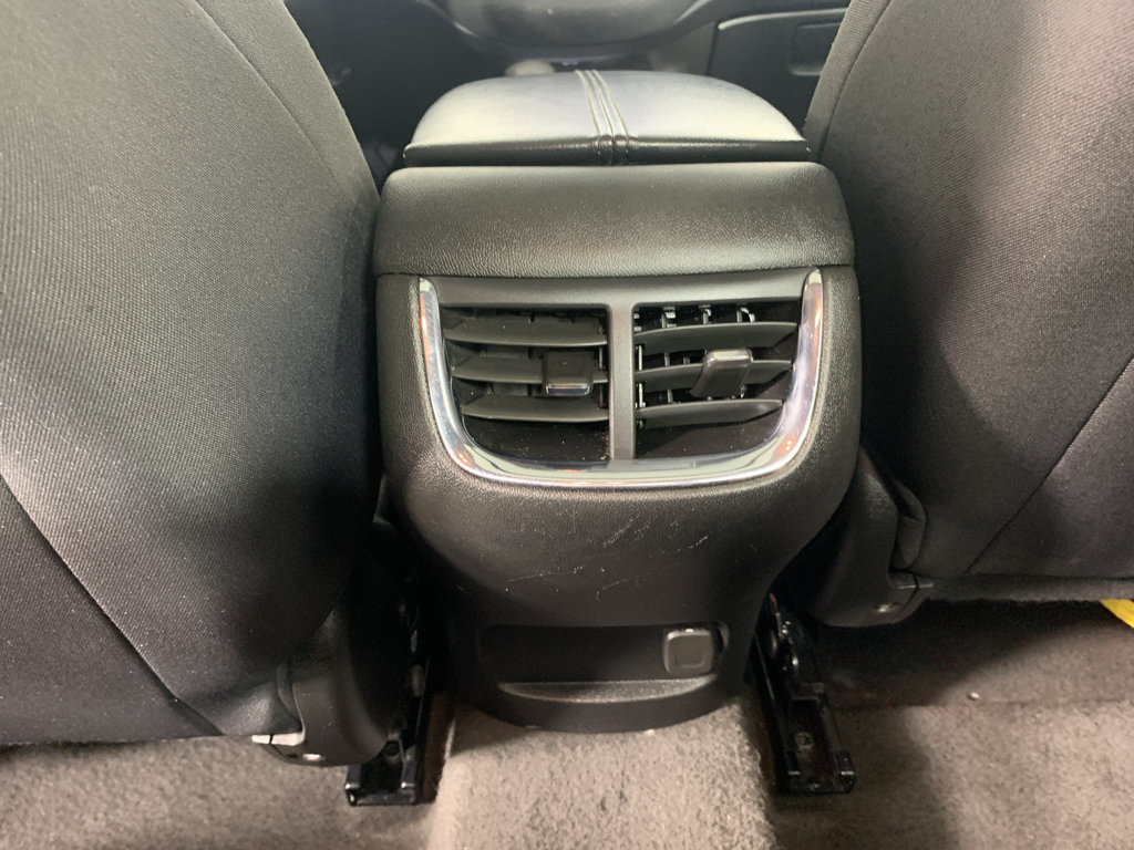 Used 2024 Chevrolet Malibu LT FWD image 31