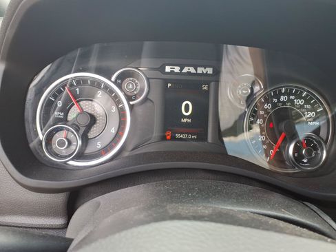 Used 2023 RAM 2500 Tradesman w/ Chrome Appearance Group AWD/4WD image 17