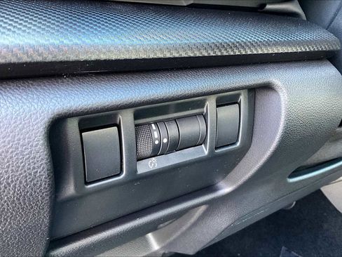 New 2025 Subaru Crosstrek 2.5i Limited image 18