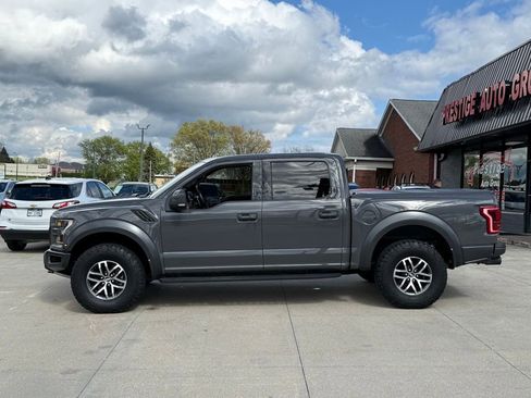 Used 2018 Ford F150 Raptor w/ Equipment Group 802A Luxury AWD/4WD image 3