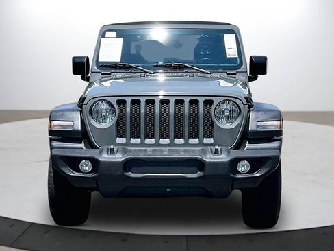Used 2021 Jeep Wrangler Sport AWD/4WD image 3