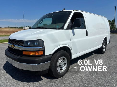 Used 2020 Chevrolet Express 2500 w/ Driver Convenience Package RWD image 1