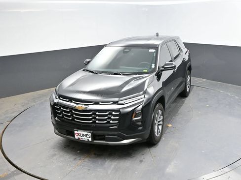 Used 2025 Chevrolet Equinox LT FWD image 25