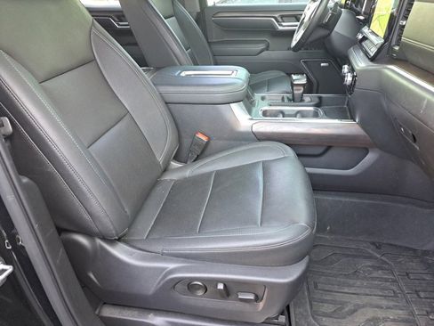 Used 2022 GMC Sierra 1500 SLT w/ SLT Convenience Package image 13