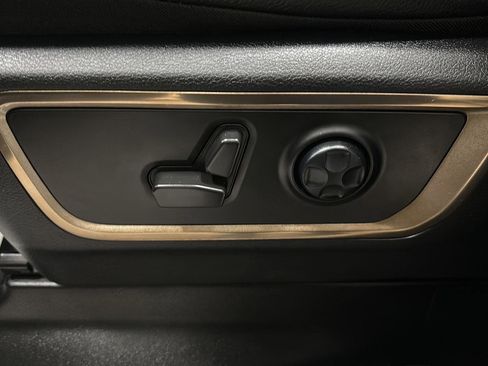 Certified 2022 RAM 1500 Limited image 18