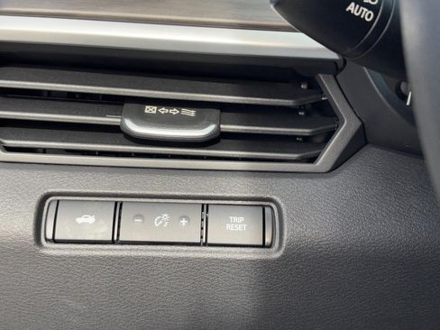 New 2025 Nissan Altima 2.5 SV image 28