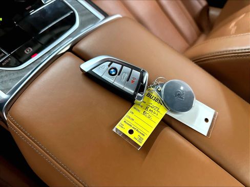 Used 2022 BMW M850i xDrive Coupe w/ Driving Assistance Package AWD/4WD image 13
