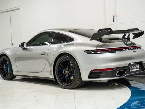 Used 2024 Porsche 911 Carrera RWD image 7